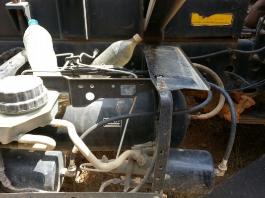 รถฮีโน่ 6 ล้อดั้ม 175 แรงม้า ปี 54   สนใจติดต่อ 081 - 6079515