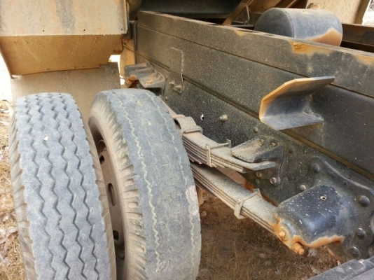 รถฮีโน่ 6 ล้อดั้ม 175 แรงม้า ปี 54   สนใจติดต่อ 081 - 6079515