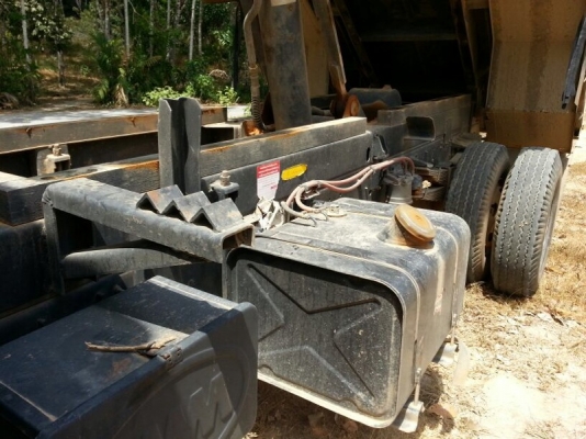 รถฮีโน่ 6 ล้อดั้ม 175 แรงม้า ปี 54   สนใจติดต่อ 081 - 6079515