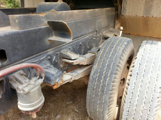 รถฮีโน่ 6 ล้อดั้ม 175 แรงม้า ปี 54   สนใจติดต่อ 081 - 6079515