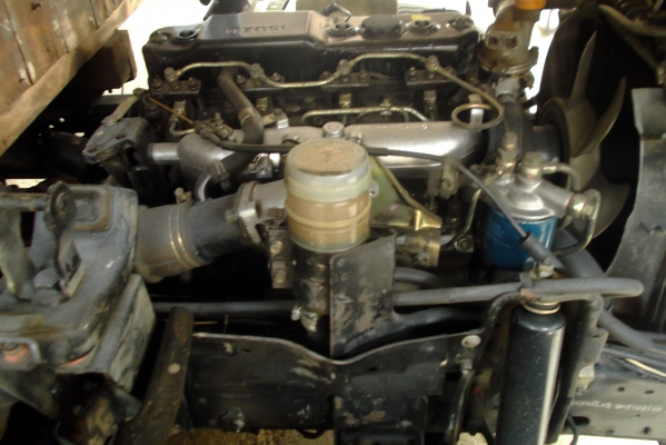 ISUZU NKR 110 แรง ปี39 หัวการ์ตูน ISUZU NKR 110 แรง ปี39 หัวการ์ตูน