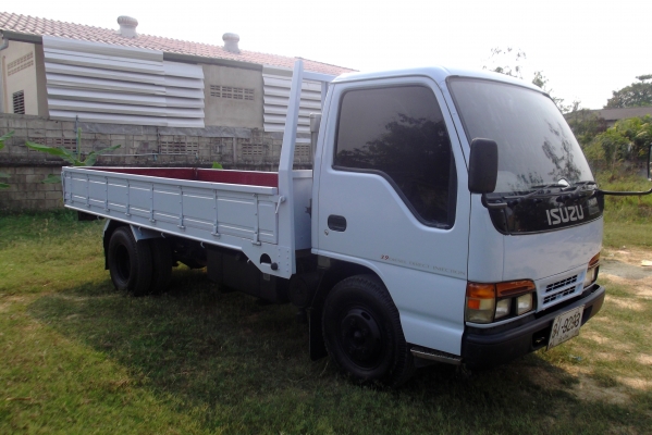 ISUZU NKR 110 แรง ปี39 หัวการ์ตูน ISUZU NKR 110 แรง ปี39 หัวการ์ตูน