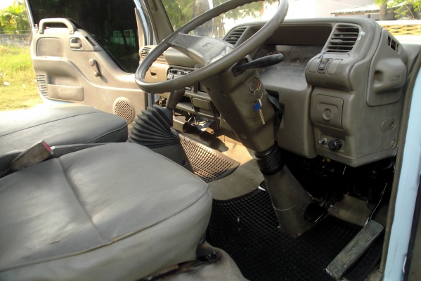 ISUZU NKR 110 แรง ปี39 หัวการ์ตูน ISUZU NKR 110 แรง ปี39 หัวการ์ตูน