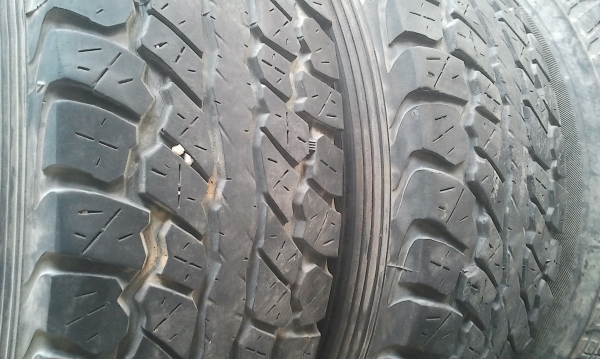 15x7 6/139 ยาง30x9.5R15 ปี11เย็นๆเหลือเท่านี้ครับ แม็กเดิมยางสวยคุ้มครับชุดนี้1ชุดพร้อมส่ง