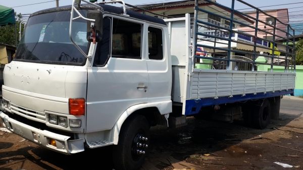 ขาย6ล้อฮีโน่ FDเครื่อง HO6Cเทอร์โบ พวงมาลัยพาวเวอร์ ยาว6เมตร ยางเรเดียนใหม่ๆแท้ๆ6เส้น 825-16สภาพดีพร้อมใช้