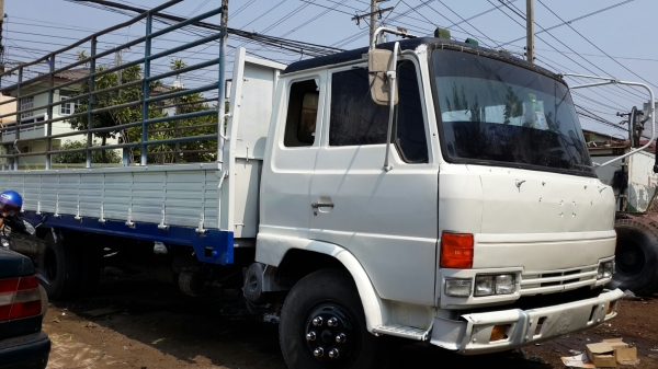 ขาย6ล้อฮีโน่ FDเครื่อง HO6Cเทอร์โบ พวงมาลัยพาวเวอร์ ยาว6เมตร ยางเรเดียนใหม่ๆแท้ๆ6เส้น 825-16สภาพดีพร้อมใช้