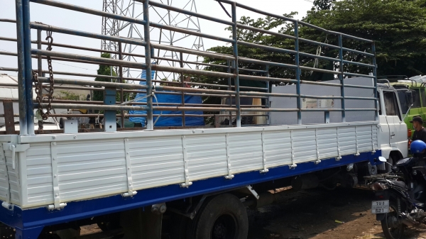 ขาย6ล้อฮีโน่ FDเครื่อง HO6Cเทอร์โบ พวงมาลัยพาวเวอร์ ยาว6เมตร ยางเรเดียนใหม่ๆแท้ๆ6เส้น 825-16สภาพดีพร้อมใช้