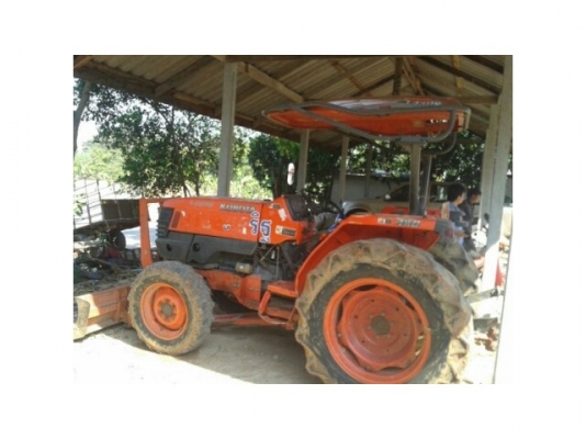 ขายรถไถKUBOTA L4508 ใช้งานน้อย1600ชั่วโมง อุปกรณ์ดันหน้าและผานหลัง