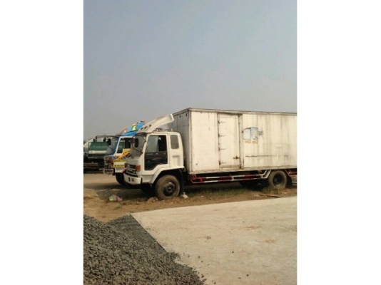 ขายร็อกกี้165แรง ตู้แห้ง3บาน ยาว6.20เมตร เอกสารพร้อมโอน