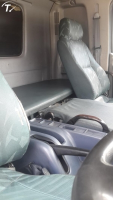 ขายขายรถตู้HINO MEGA FG ยาว 7.20เมตร