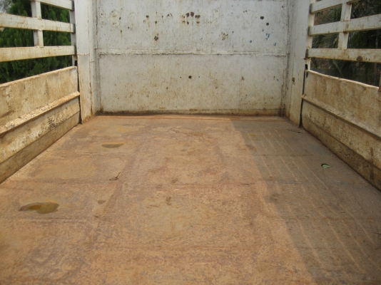 HINO  KM 777  เครื่อง 175 แรง  450,000 บาท