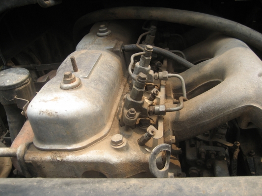 HINO  KM 777  เครื่อง 175 แรง  450,000 บาท