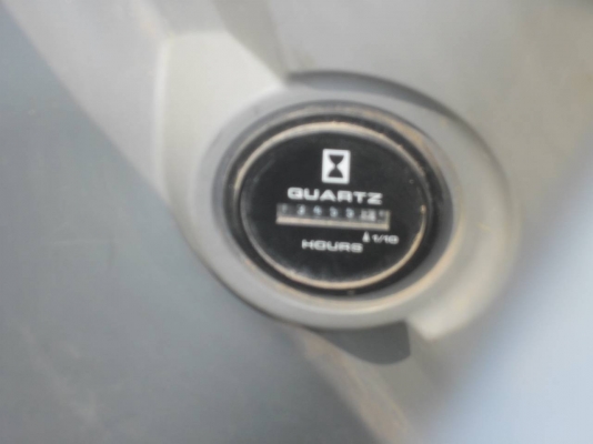 ขายด่วนรถแบคโฮหมากเอบYN11ทํางาน13460ชัว่โมง