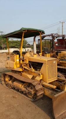 รถแทรกเตอร์ komatsu d20a-5 เก่านอก ..ขายถูก
