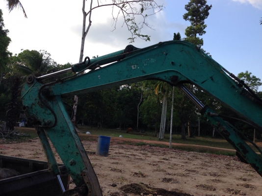 แมคโค อีห้อโคมัสุ PC 30 รุ่น 5 พร้อมใช้งาน แมคโค อีห้อโคมัสุ PC 30 รุ่น 5 พร้อมใช้งาน