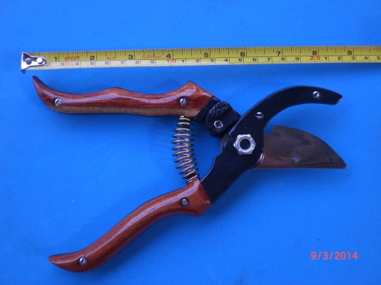 ขายกรรไกรตัดกิ่งคุณภาพทำมือ ขายกรรไกรตัดกิ่งคุณภาพทำมือ