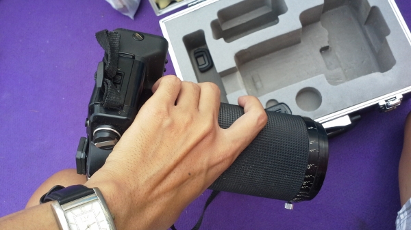 กล้องเก่าพร้อมเลนส์ระยะใกล้Kyocera ยี่ปุ่นพร้อมกระเป๋าสวยๆน่าเก็บมาก3500-ต่อรองได้ สนใจ081-7915677