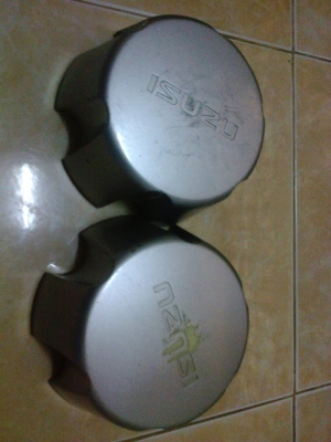 ฝาครอบล้ออีแท้ซุซุรุ่นเก่าโรดิโอโฟวิลมี3ชิ้น(ลายเล็บเหยียว)