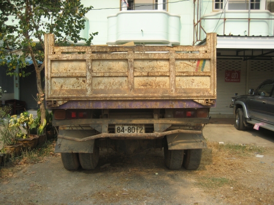 ISUZU   ROCKY    175  แรง   700,000 บาท