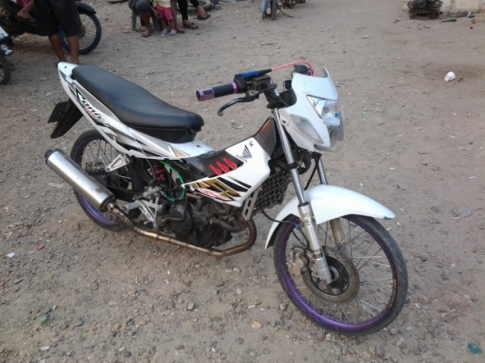 ขายโซนิค125กุจแจ2ชั้น