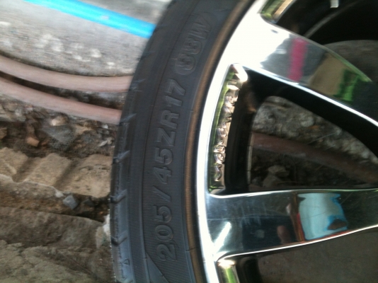 ขายแม็ก17"พร้อมยาง