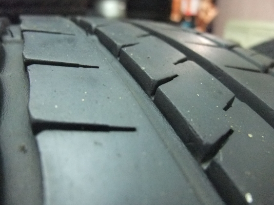 ยาง goodyear 205/55/16 ปี11 มีคู่เดียว สภาพสวยมาก ยาง goodyear 205/55/16 ปี11 มีคู่เดียว สภาพสวยมาก