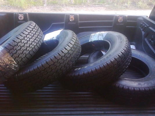 ยางป่าว205R16บิดโตนดูเลอร์689ป้ายแดงปี13