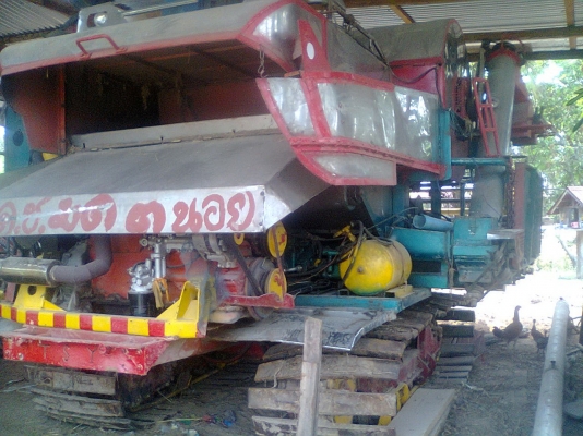 ขายรถเกี่ยวข้าวไทยเส็งมดตะนอย