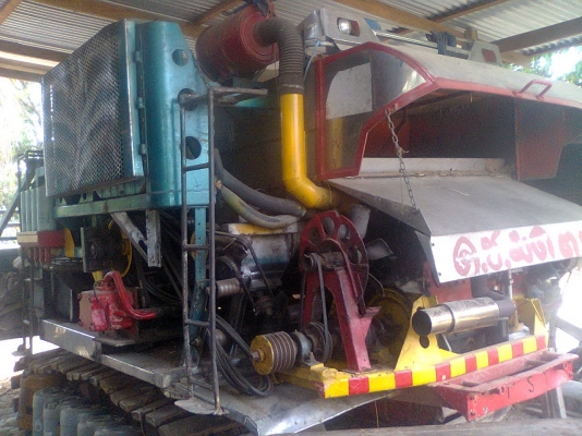 ขายรถเกี่ยวข้าวไทยเส็งมดตะนอย