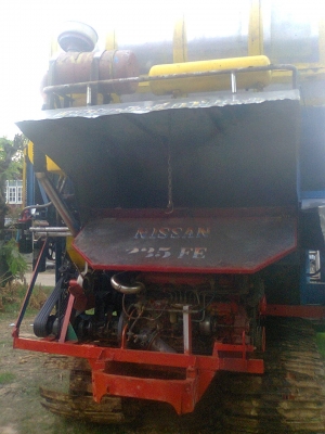 ขายรถเกี่ยวข้าวอุ้มบางไทรการช่างเช็คปั้มและมอเตอร์แล้ว390000บาท