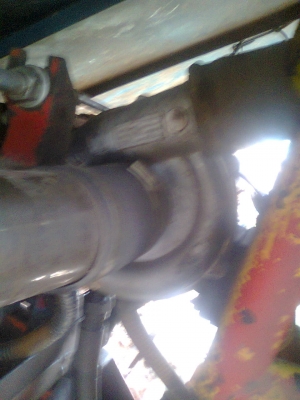 ขายรถเกี่ยวข้าวอุ้มบางไทรการช่างเช็คปั้มและมอเตอร์แล้ว390000บาท