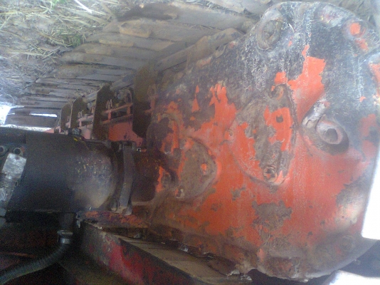 ขายรถเกี่ยวข้าวอุ้มบางไทรการช่างเช็คปั้มและมอเตอร์แล้ว390000บาท