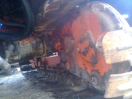 ขายรถเกี่ยวข้าวอุ้มบางไทรการช่างเช็คปั้มและมอเตอร์แล้ว390000บาท