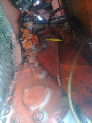 ขายรถเกี่ยวข้าวอุ้ม2.5ตัน 420000บาท