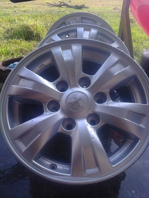 แม็กซ์ไททัลพลัส16สภาพดีไม่มีเบียดมีซ่อมทำสีใหม่มา แม็กซ์ไททัลพลัส16สภาพดีไม่มีเบียดมีซ่อมทำสีใหม่มา