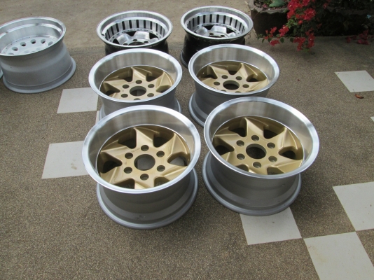 ขายล้อขอบ 15x8.5 et-20 ล้อ 15x8.5 et-20  ล้อสภาพดีเก่าเก็บทำสี(ทองrg2)ปัดเงา