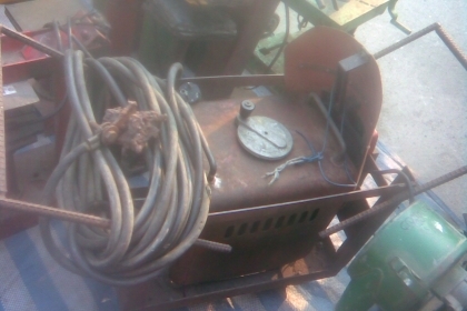 ตู้เชื่อมญี่ปุ่นแท้ 150 แอมพร้อมรถเข็นพร้อมสายสภาพพร้อมใช้งานครับพร้อมสายพร้อมหน้ากากครับขนาด 150  แอมของญี่ปุ่นแท้ครับพร้อมรถเข็นขนาดเล็กครับตัวไม่ค่อยใหญ่ครับราคานี้คุ้มมากครับ