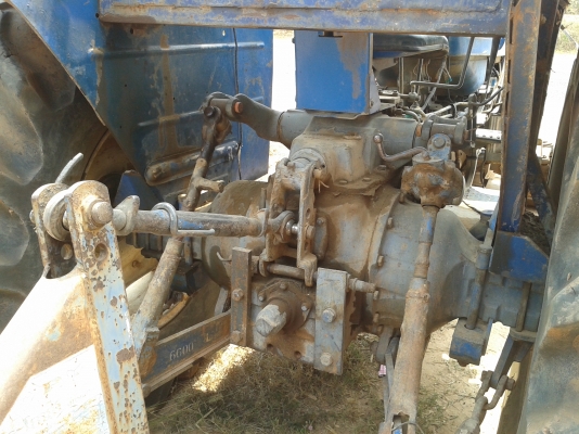 ขายรถแทร็กเตอร์ฟอร์ด77