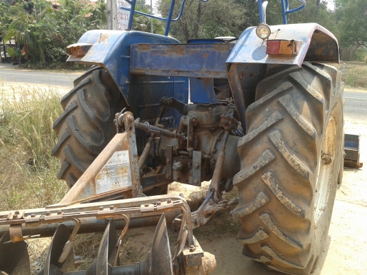ขายรถแทร็กเตอร์ฟอร์ด77