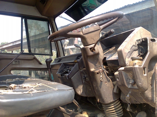 เทนเลอร์บรรทุกรถเกี่ยวข้าว MITSU 527 เครื่อง 190แรง