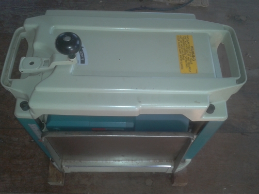 ขายเครื่องรีดไม้ MAKITA