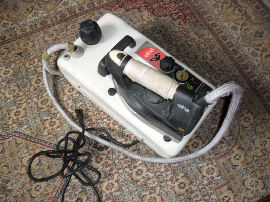 เตารีดไอน้ำelna รุ่น 180s