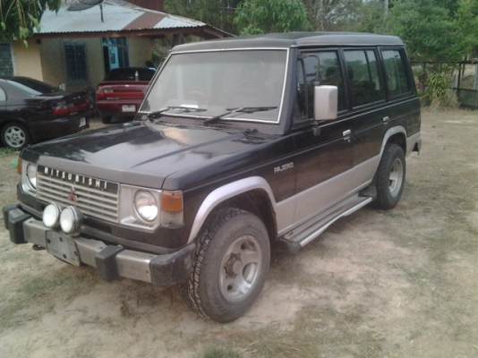 ขายmitsubichi  pajero เครื่อง1j  auto  ติดแก๊ส