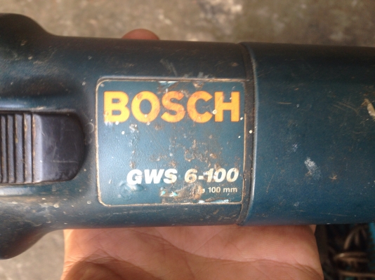 ขายหินเจียร Bosch GWS 6-100 4" สภาพสวย ตัวละ 850 บาท พร้อมใช้งาน มี 4 ตัวครับ ขายหินเจียร Bosch GWS 6-100 4" สภาพสวย ตัวละ 850 บาท พร้อมใช้งาน มี 4 ตัวครับ