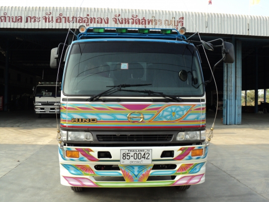 ฮีโน่ 10 ล้อ (ยาง 900-20) กระบะบรรทุกรถเกี่ยวข้าว รถตีดิน