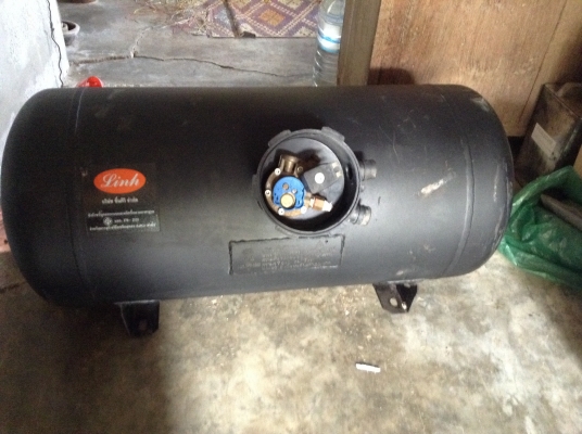 ชุดแก๊ส lpg ระบบดูดพร้อมถังมัลติวาล์วราคา 3500 บาท