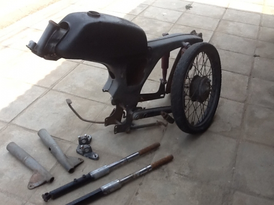 ขายโคลง a100  ราคา 2000