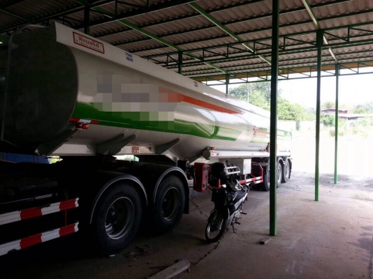 รถบรรทุกน้ำมัน4หมื่นลิตรISUZU GXZ360ปี2552ปลายปีแท้งค์3เพลาโหลดล่าง