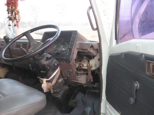 HINO  FB  เครื่อง 117 แรง  510,000 บาท