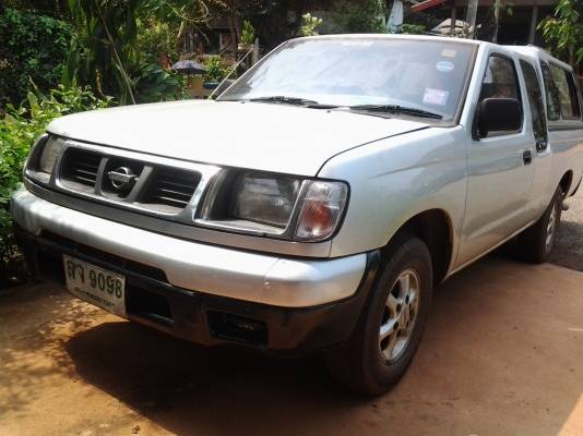 ขายด่วน นิสสันฟอรนเทีย  เครื่องเจ ติดแก๊ส LPG นิ่งมาก สภาพเยี่ยมราคาถูก
